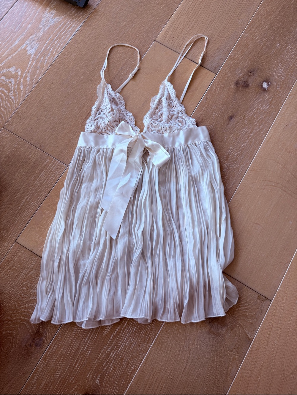 Victoria's Secret Lace Bodice Pleated Chemise - Cream